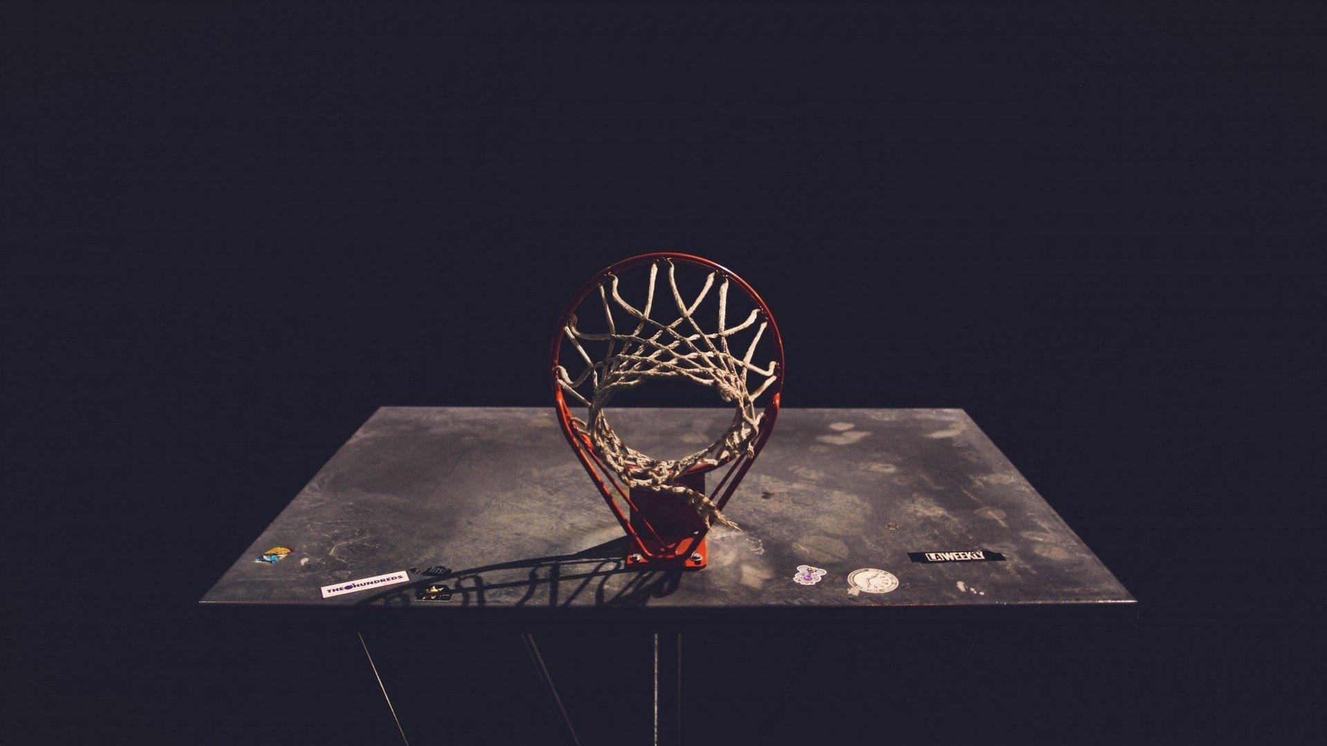 安菲尔德焦点战前硝烟弥漫，利物浦主帅直面风暴，伤病与未来成发布会绝对主角